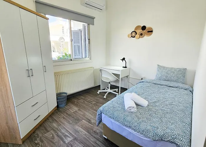 The Lemon Tree * Larnaca