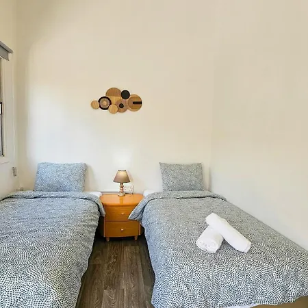 Hostel The Lemon Tree *