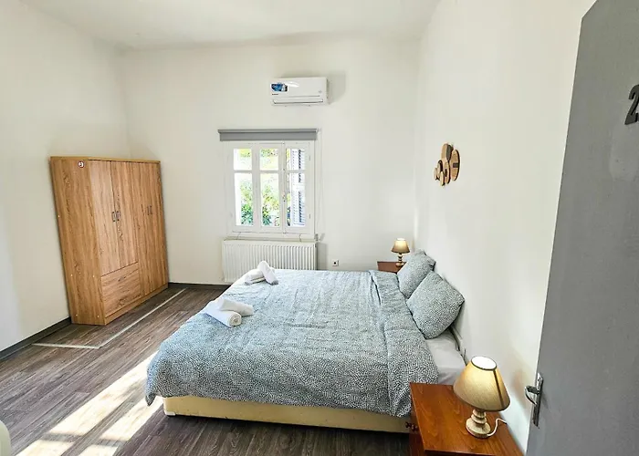 The Lemon Tree * Larnaca